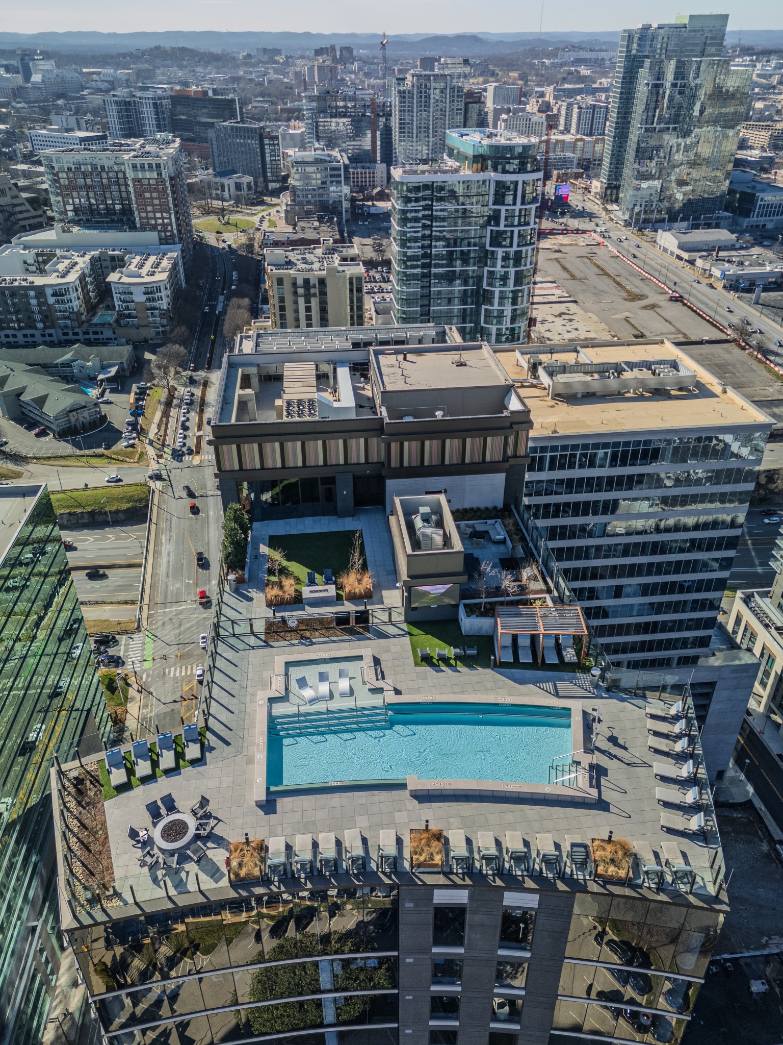 1212 Demonbreun St #1203 Nashville, TN 37203