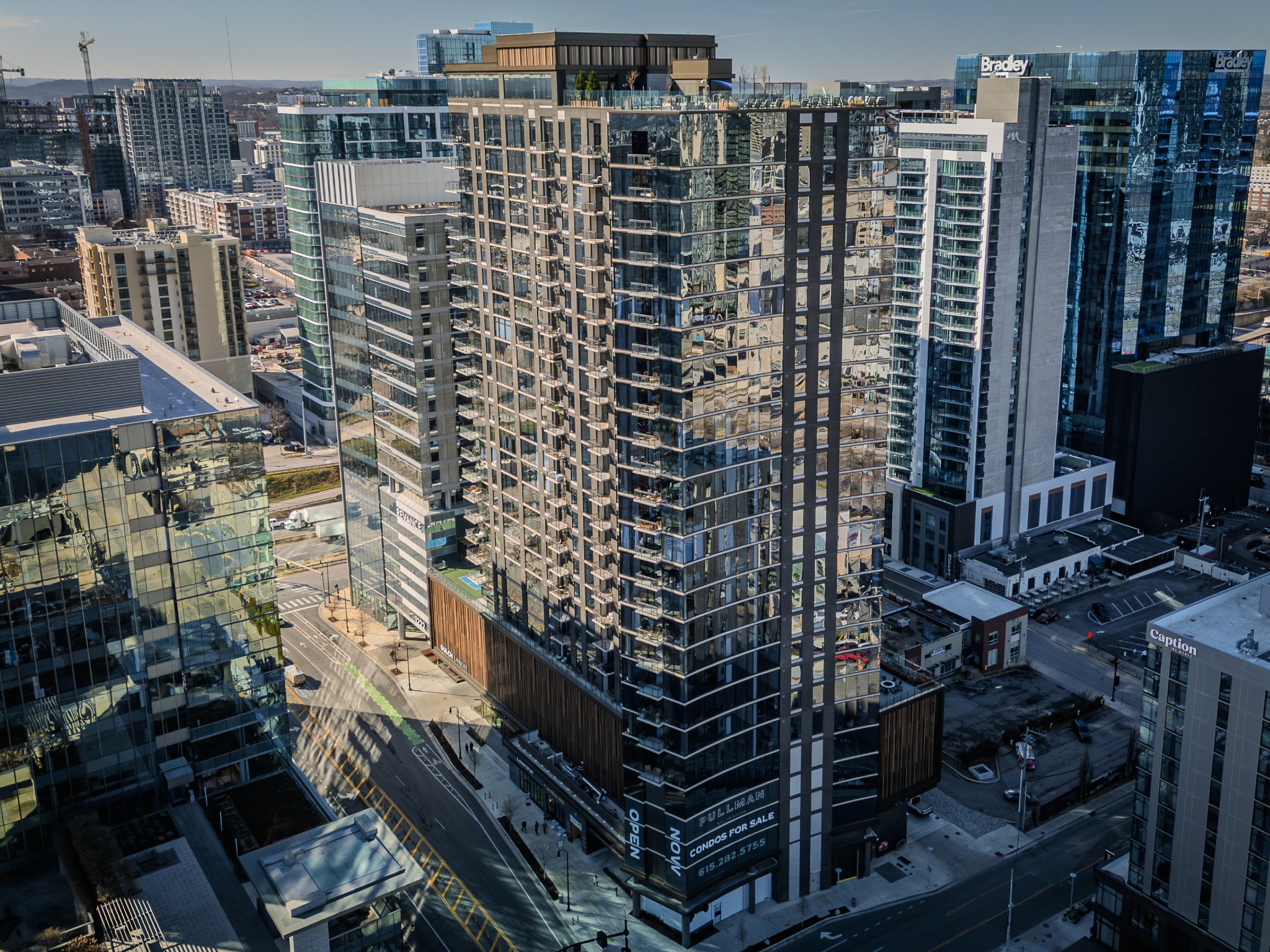 1212 Demonbreun St #1203 Nashville, TN 37203