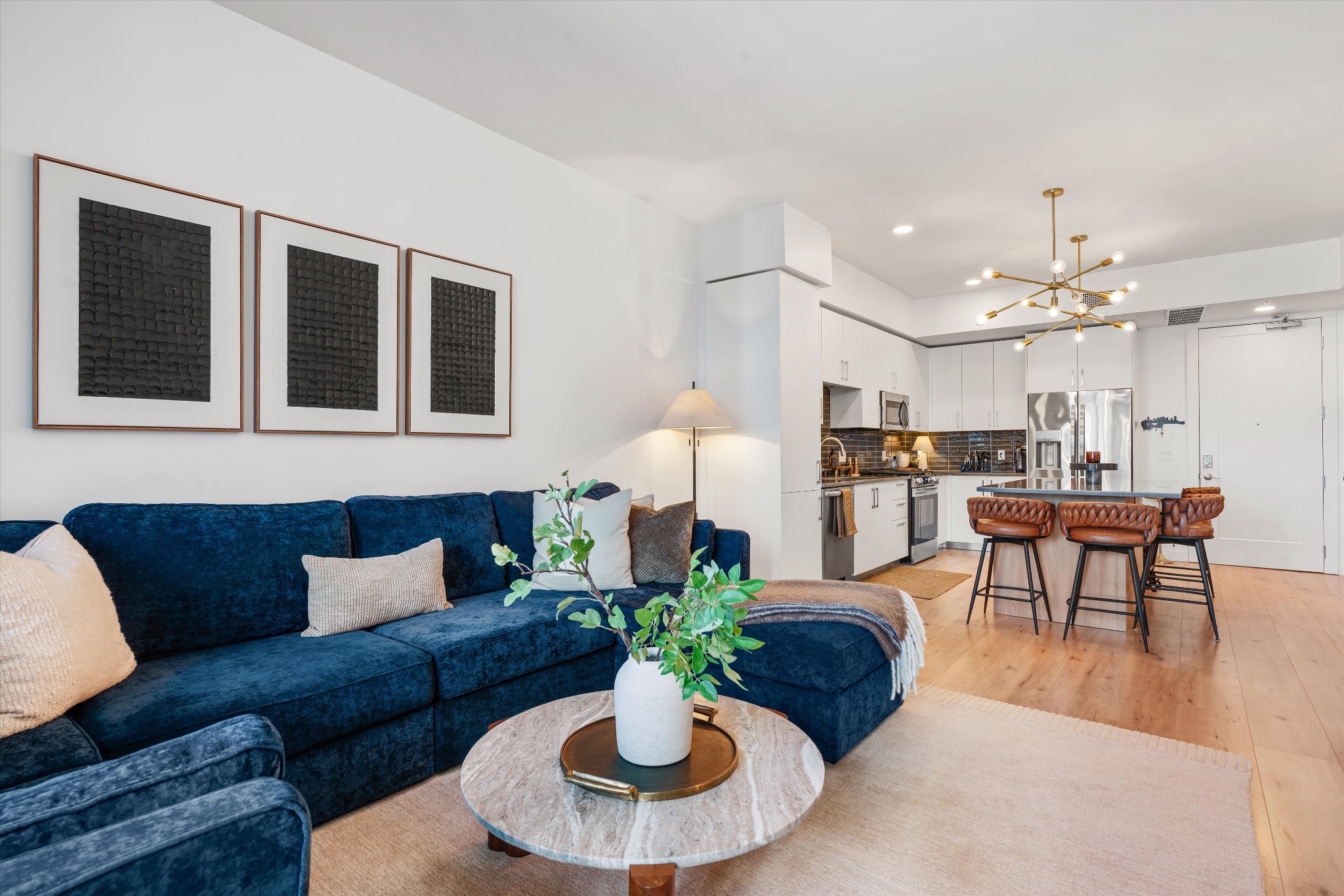 1212 Demonbreun St #1203 Nashville, TN 37203