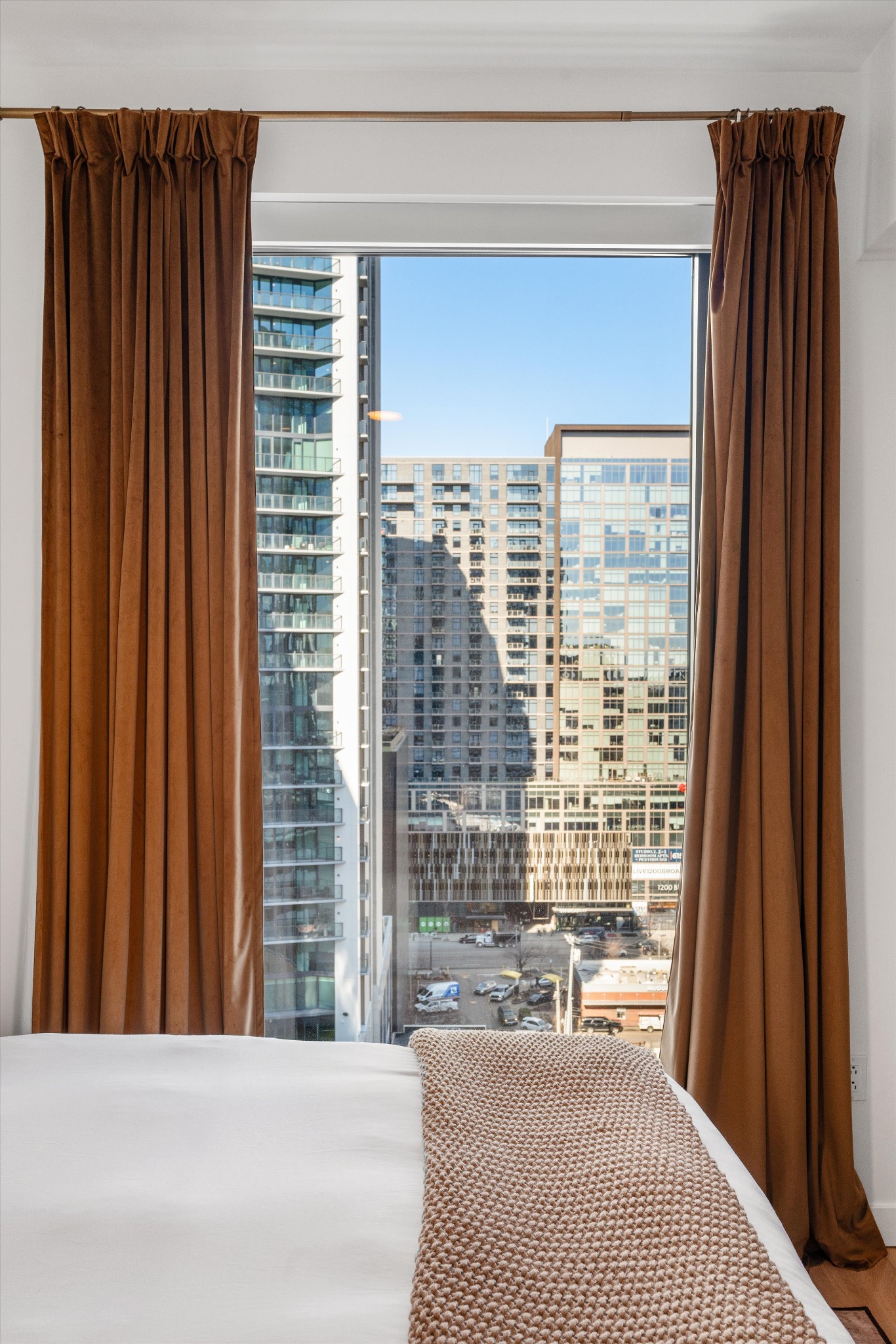 1212 Demonbreun St #1203 Nashville, TN 37203