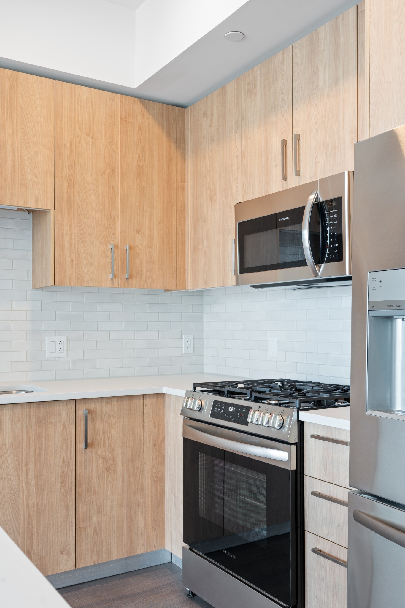 1212 Demonbreun St #909 Nashville, TN 37203