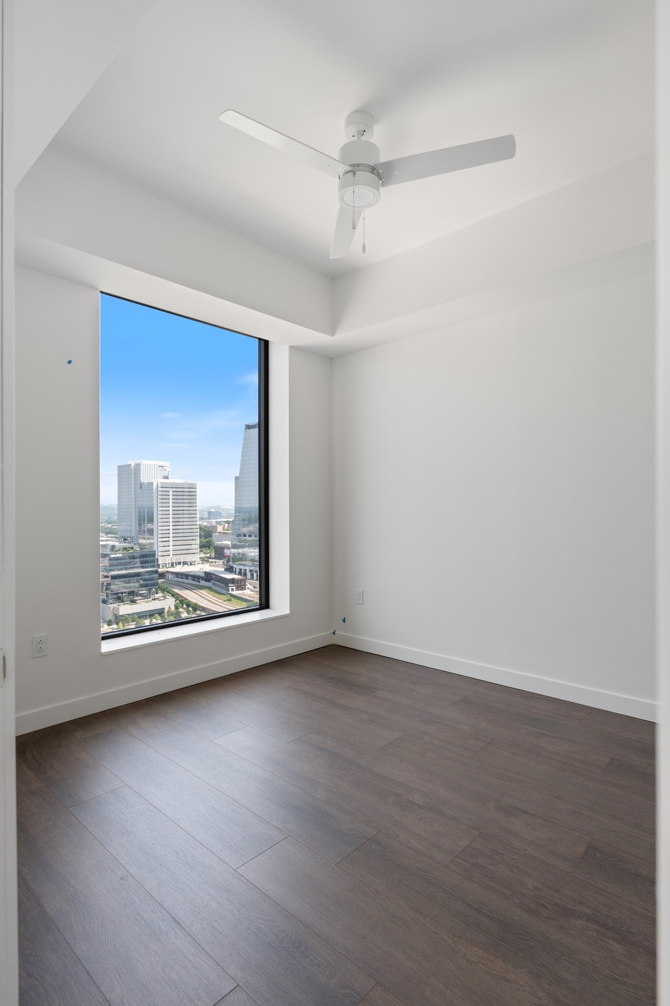 1212 Demonbreun St #909 Nashville, TN 37203