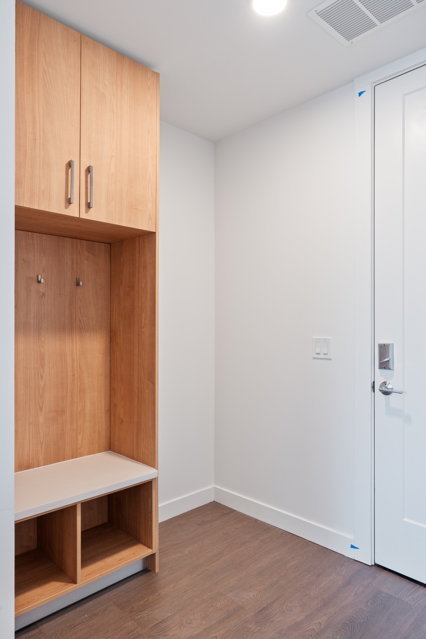 1212 Demonbreun St #909 Nashville, TN 37203