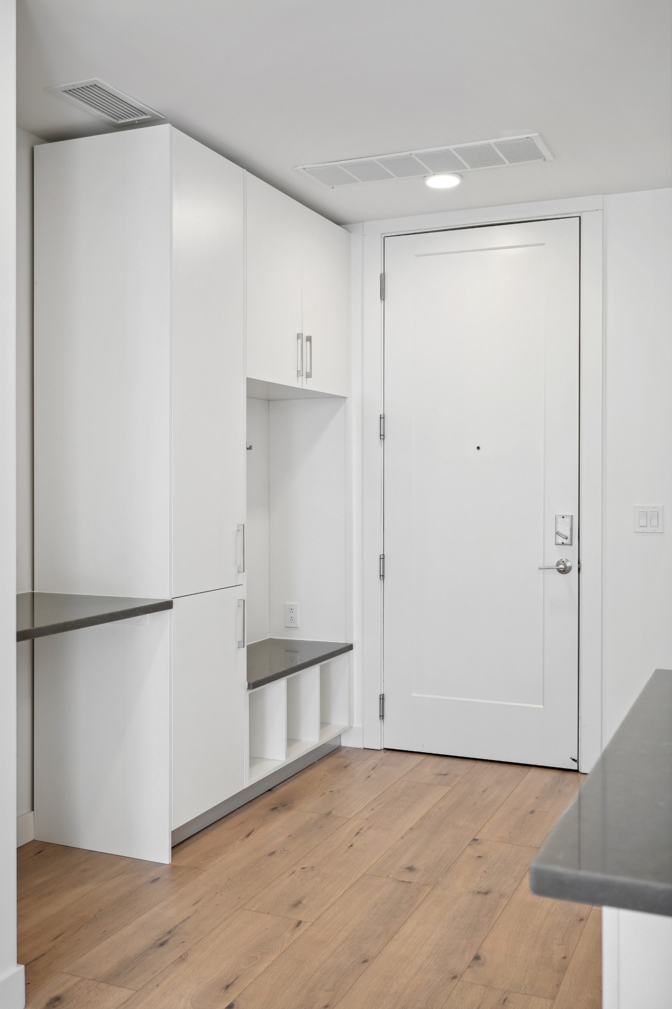 1212 Demonbreun St #A7 (O) Nashville, TN 37203