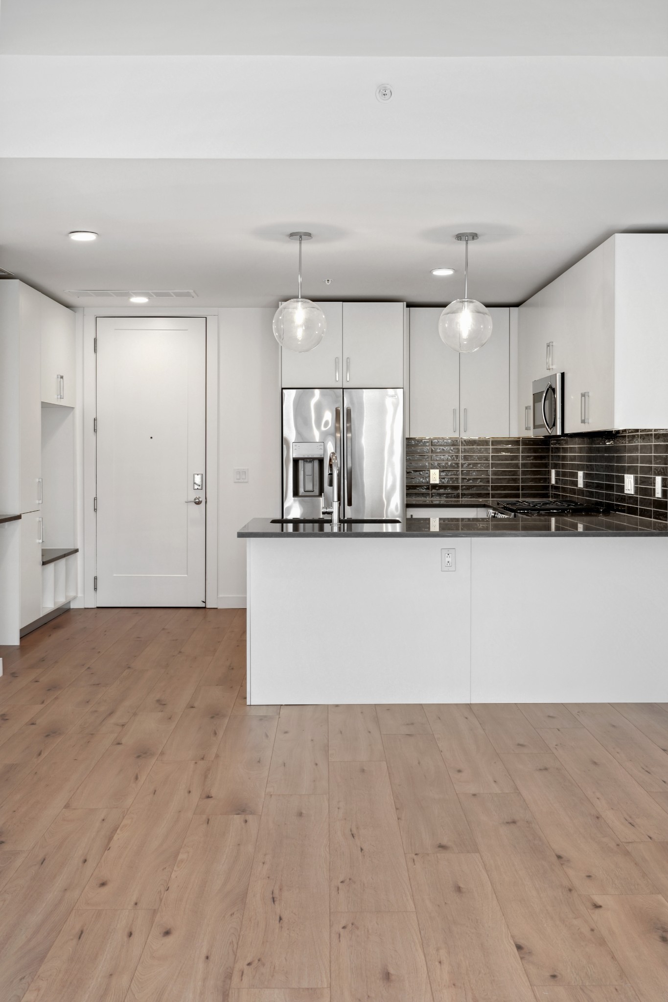 1212 Demonbreun St #A7 (O) Nashville, TN 37203