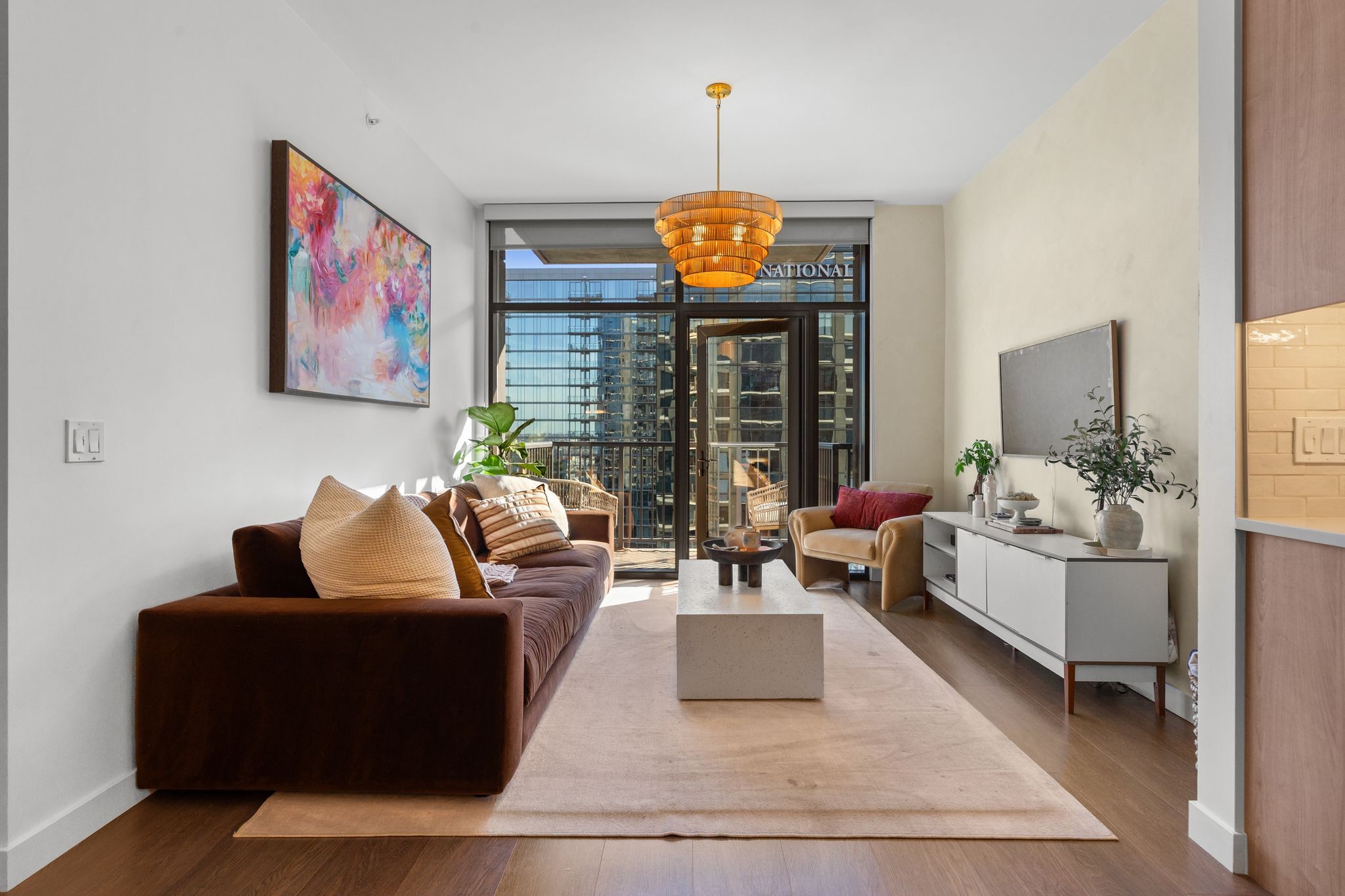 1212 Demonbreun St #1606 Nashville, TN 37203