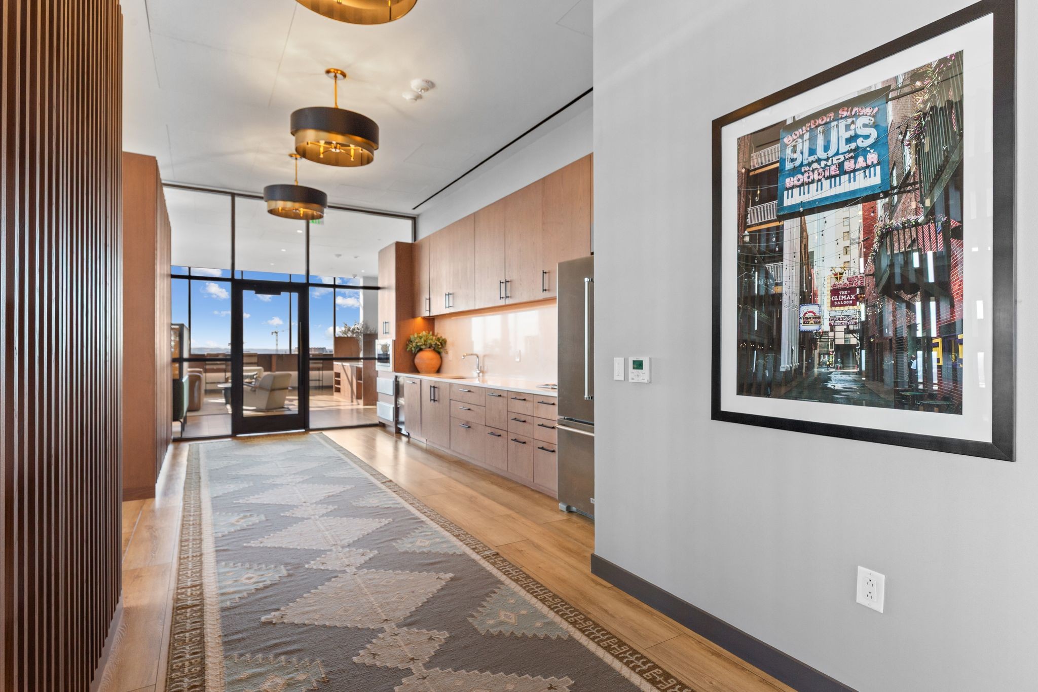 1212 Demonbreun St #1606 Nashville, TN 37203