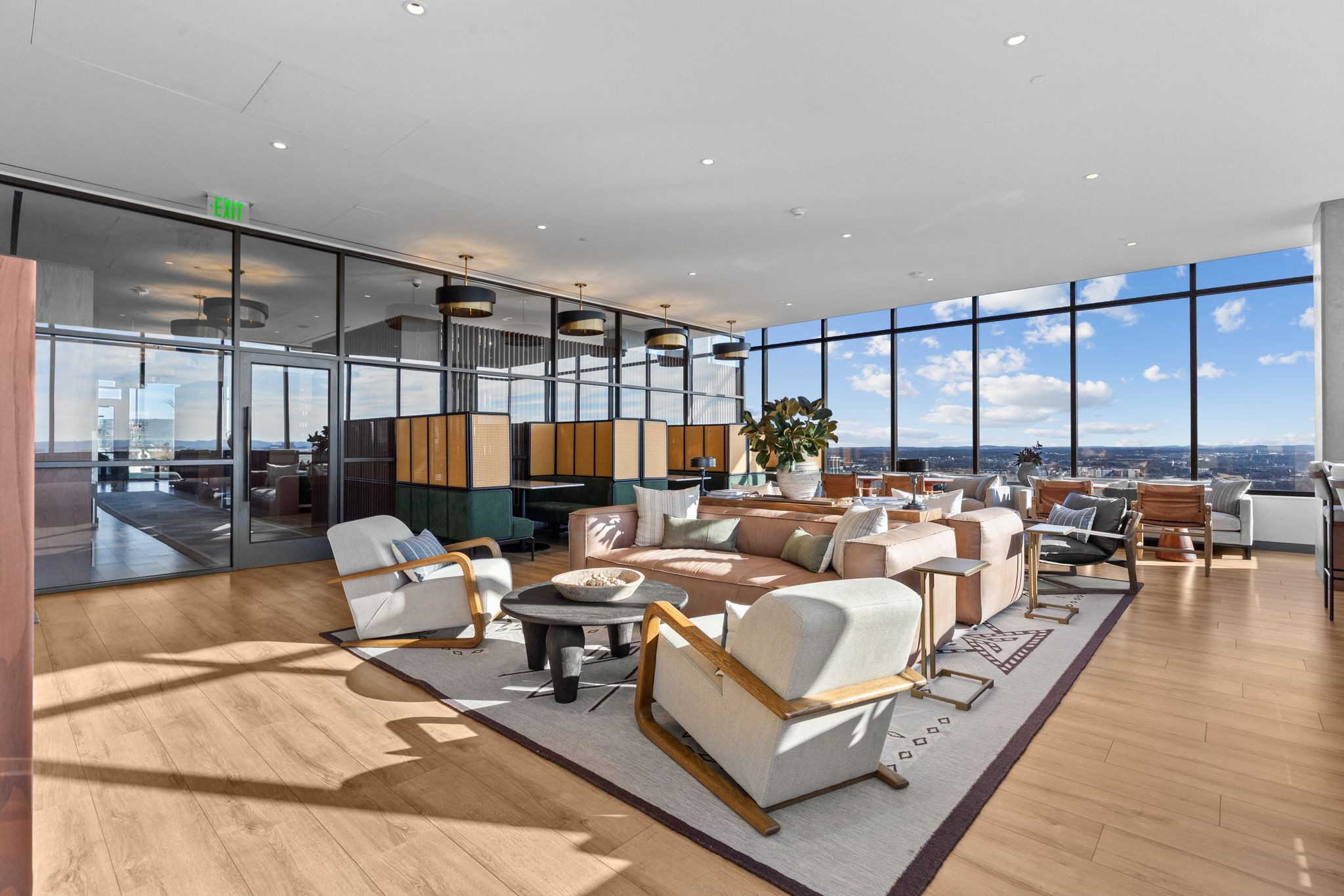 1212 Demonbreun St #1606 Nashville, TN 37203