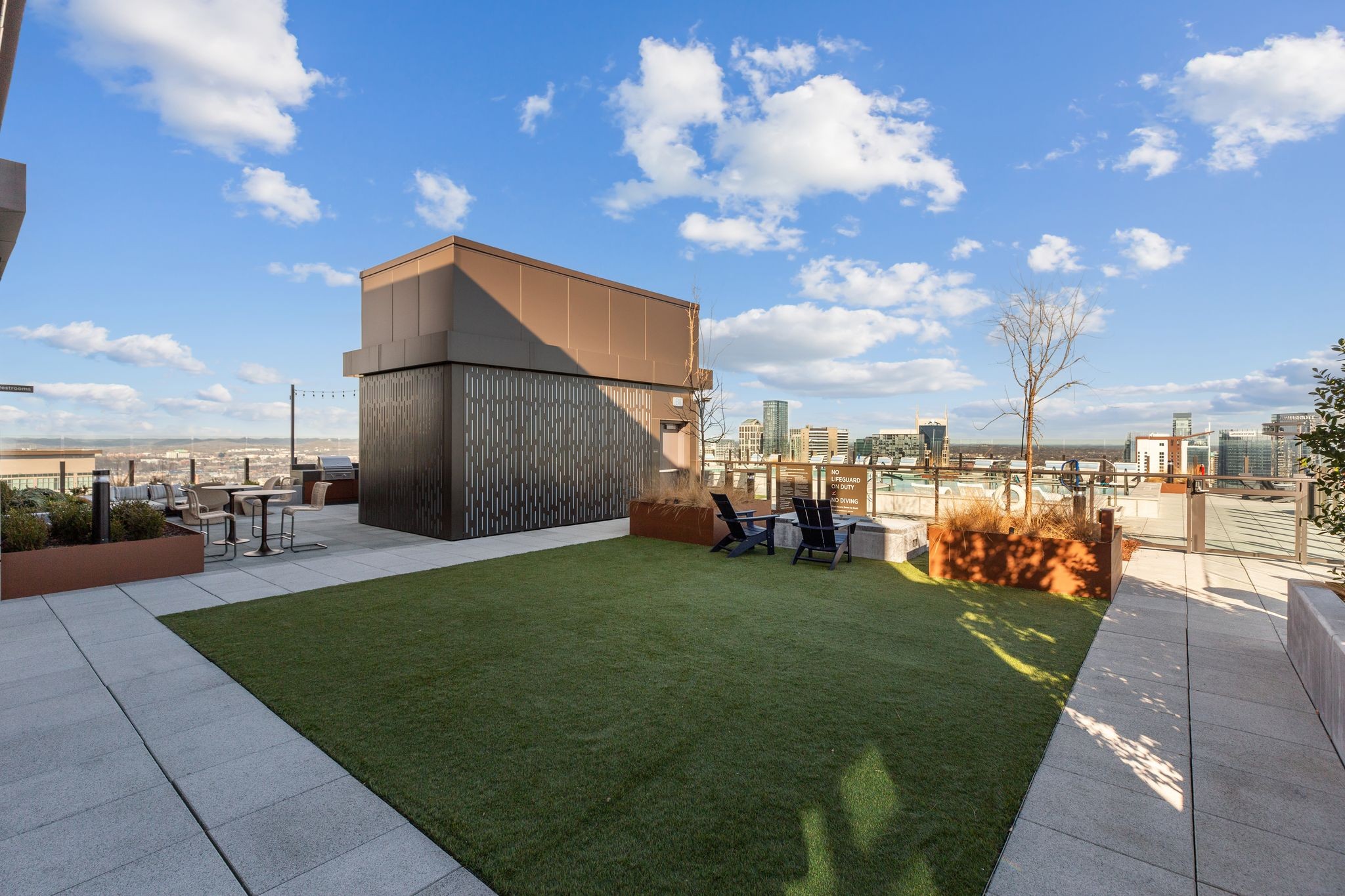 1212 Demonbreun St #1606 Nashville, TN 37203