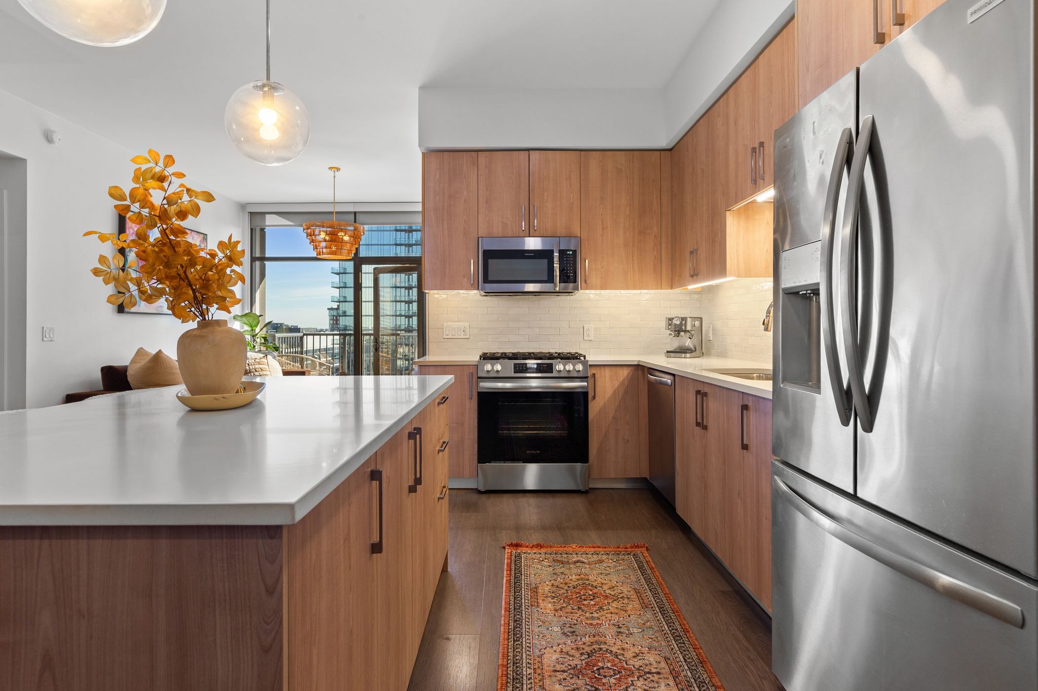 1212 Demonbreun St #1606 Nashville, TN 37203