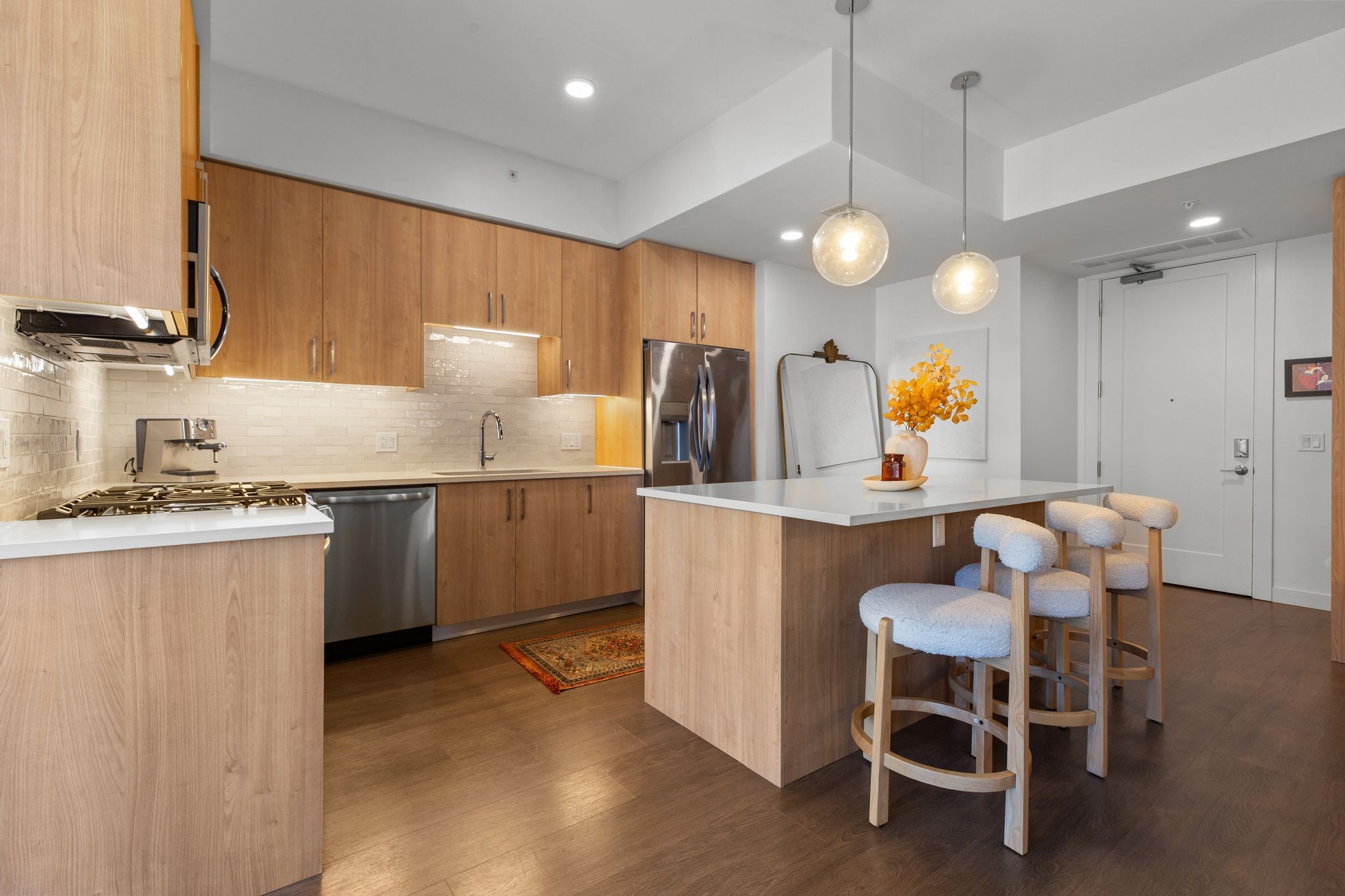 1212 Demonbreun St #1606 Nashville, TN 37203