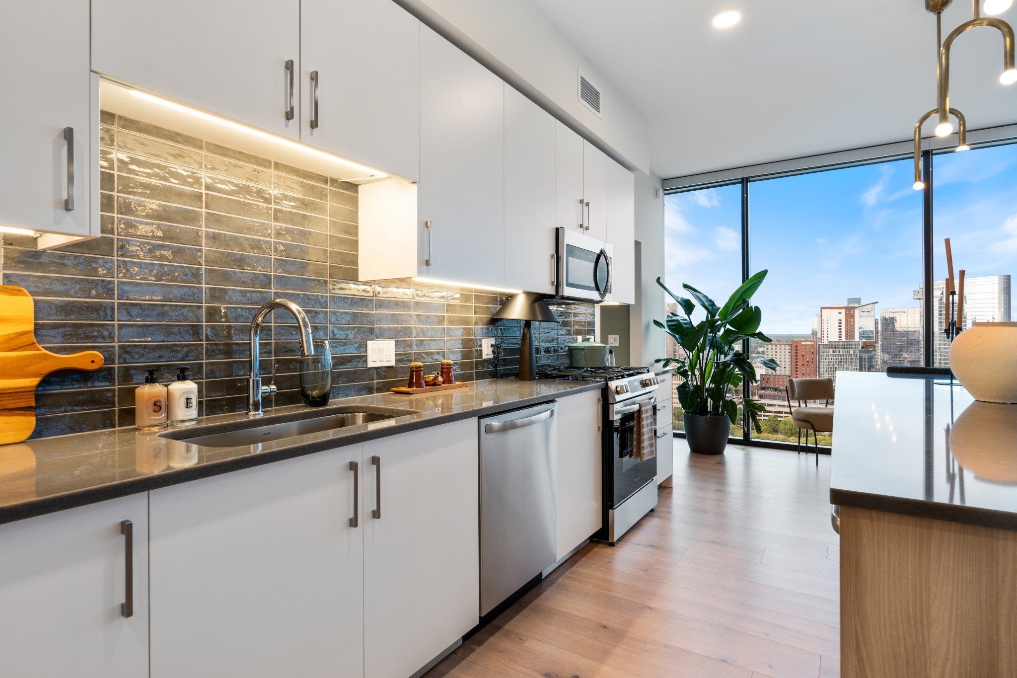 1212 Demonbreun St #C2-D Nashville, TN 37203