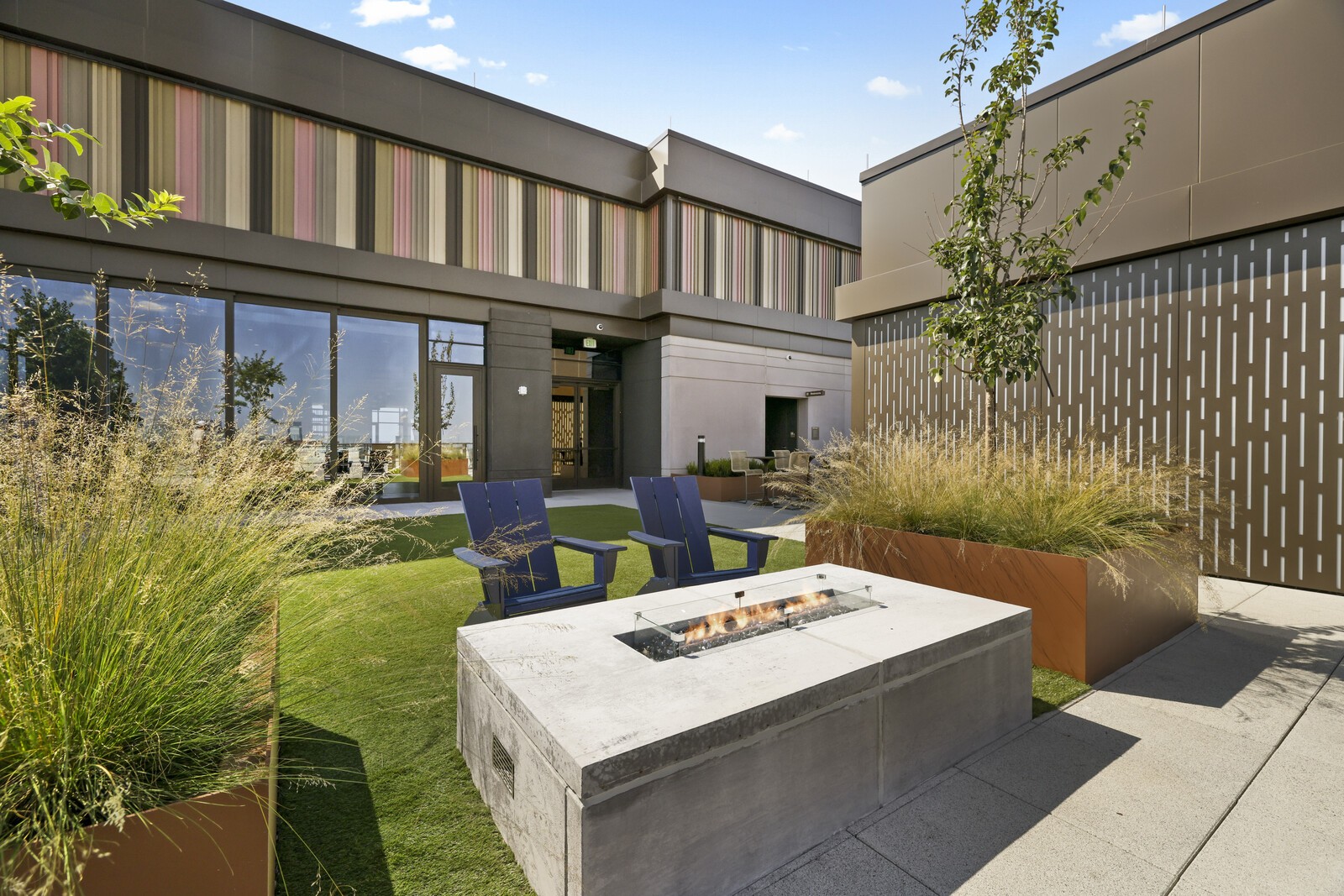 1212 Demonbreun St #1802 Nashville, TN 37203