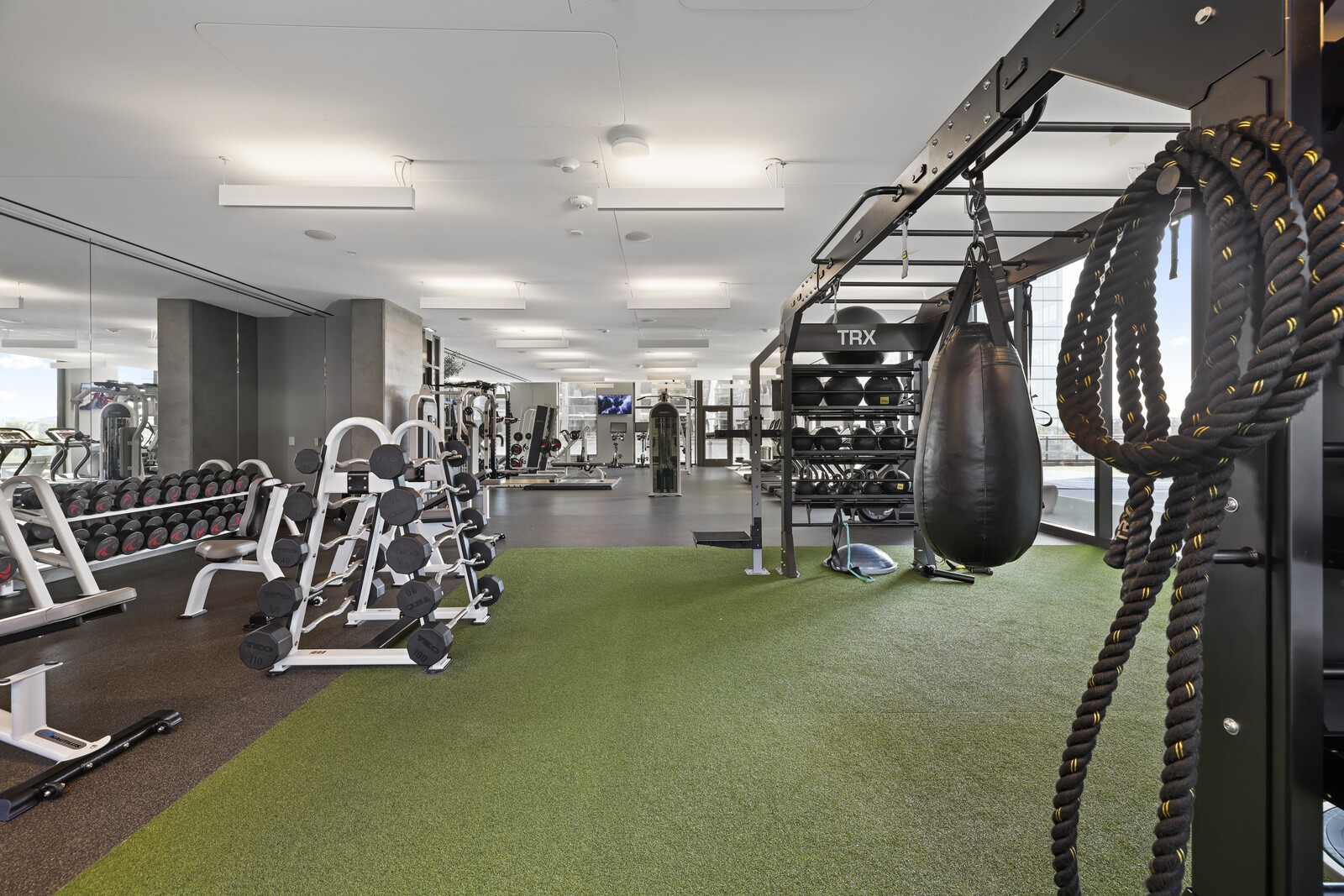 1212 Demonbreun St #1802 Nashville, TN 37203